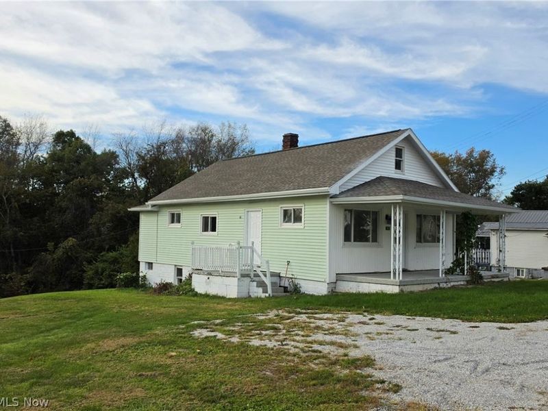 357 Hedges Street, Hopedale, OH 43976 Photo 2