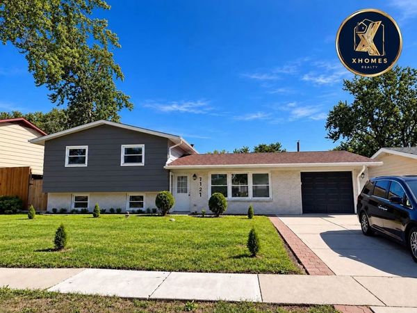 7127 Glenwood Lane, Hanover Park, IL 60133