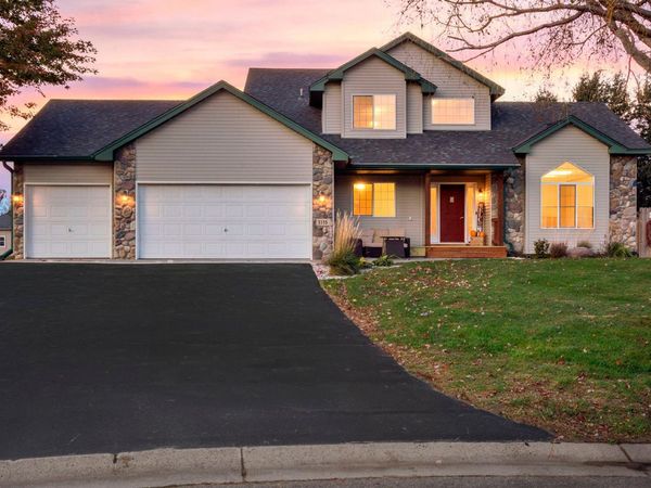 1115 Maplewood Court SW, Isanti, MN 55040