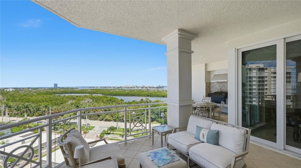 2050 Benjamin Franklin Drive, Unit B704, Sarasota, FL 34236 Photo