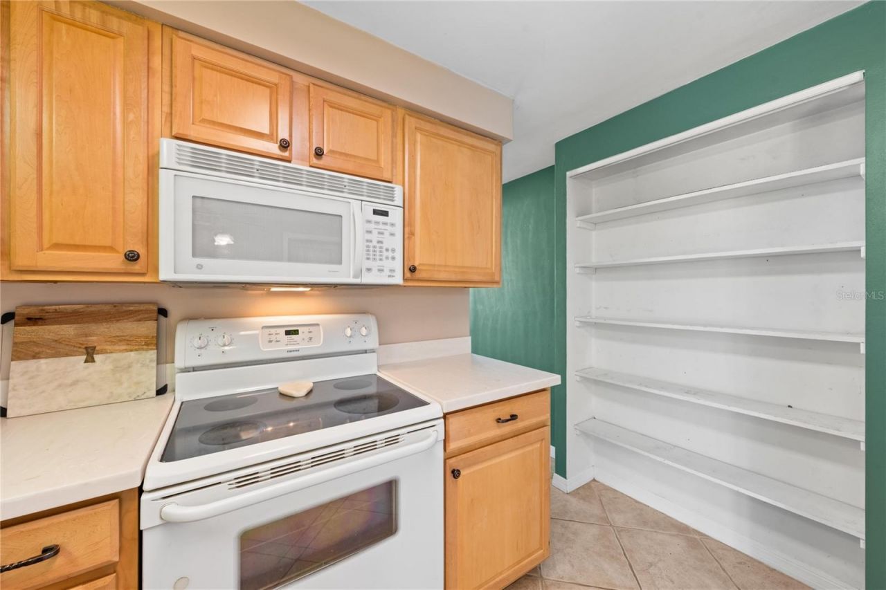 5017 Overlook Drive, New Port Richey, FL 34652 Photo