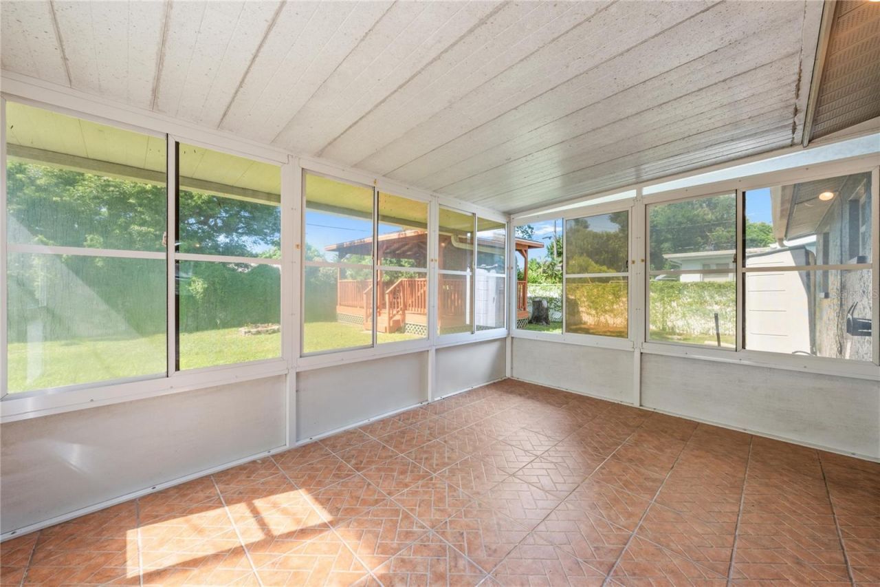 5017 Overlook Drive, New Port Richey, FL 34652 Photo