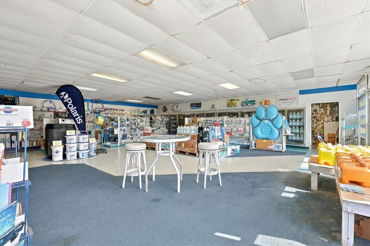 4631 Bee Ridge Road, Sarasota, FL 34233 Photo