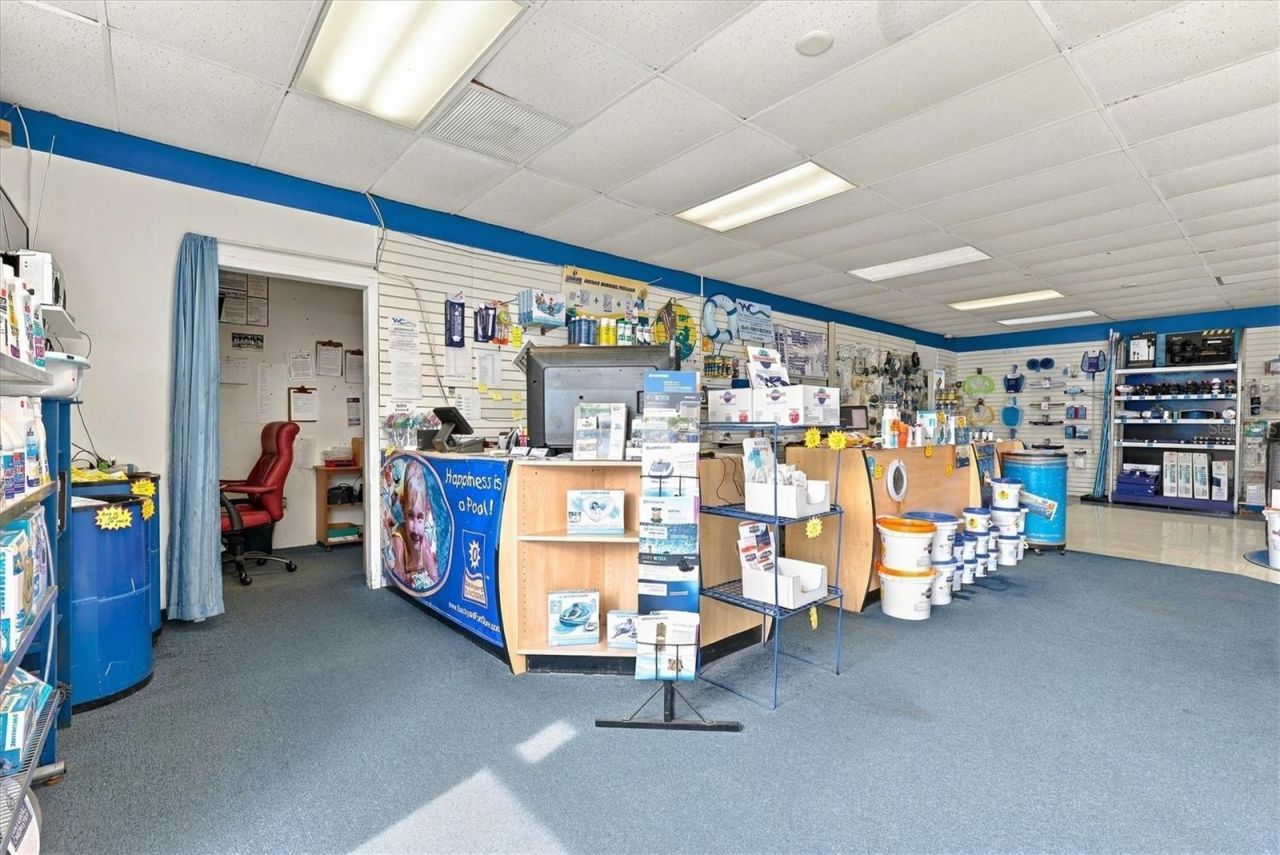 4631 Bee Ridge Road, Sarasota, FL 34233 Photo