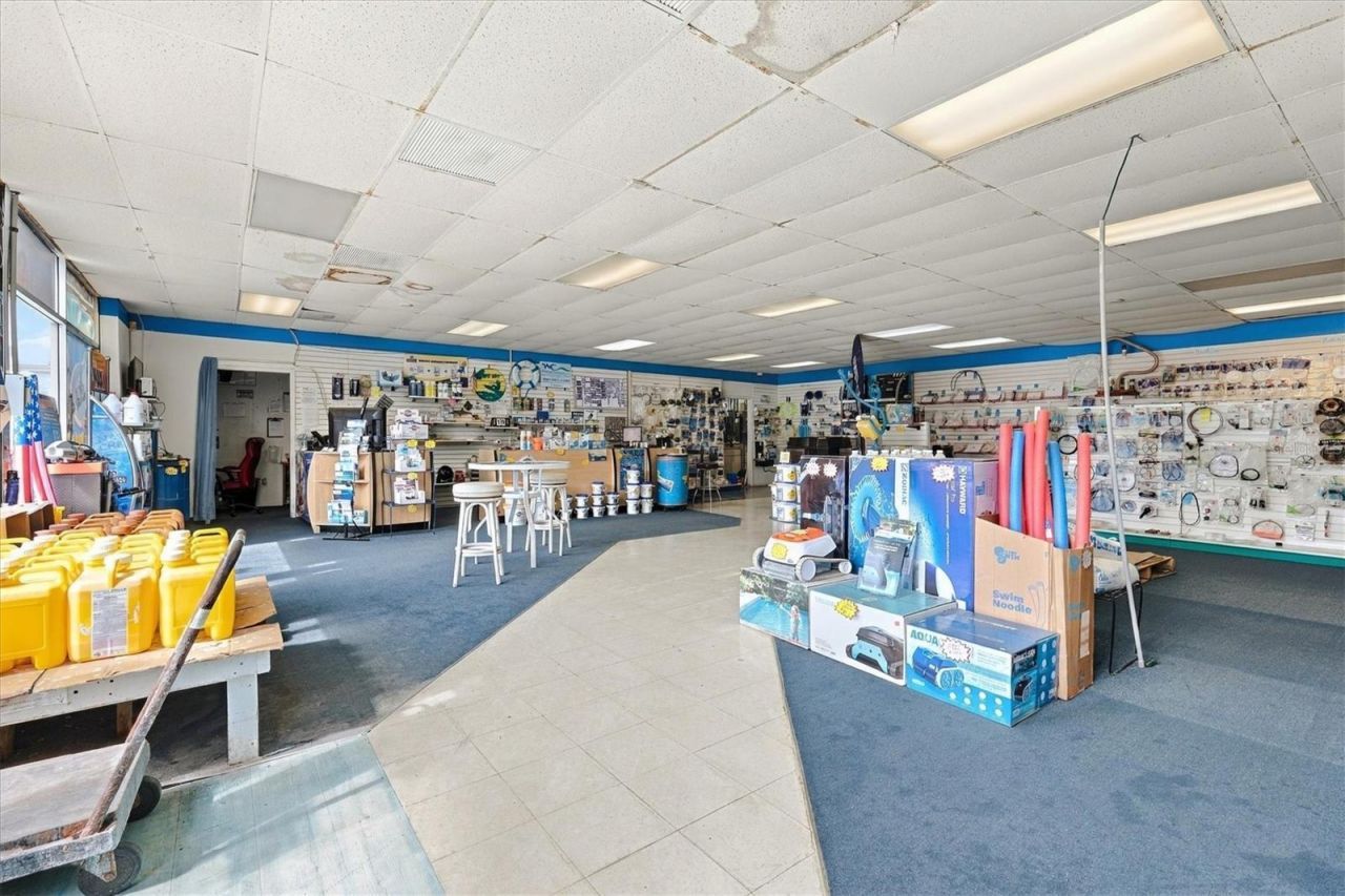 4631 Bee Ridge Road, Sarasota, FL 34233 Photo