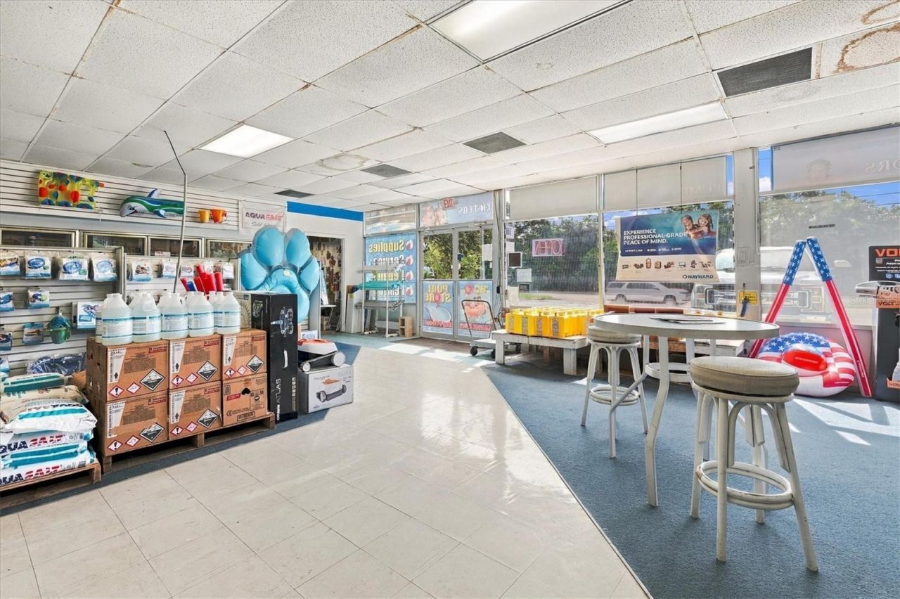 4631 Bee Ridge Road, Sarasota, FL 34233 Photo