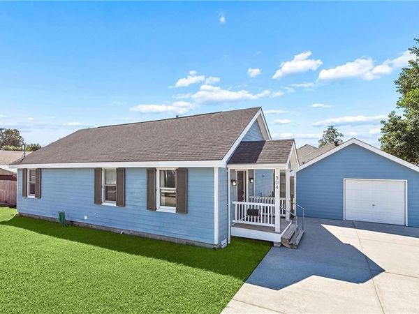 304 V F W Boulevard , Harahan, LA 70123