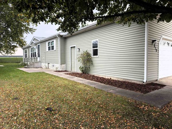 213 Fox Lane, BELVIDERE, IL 61008