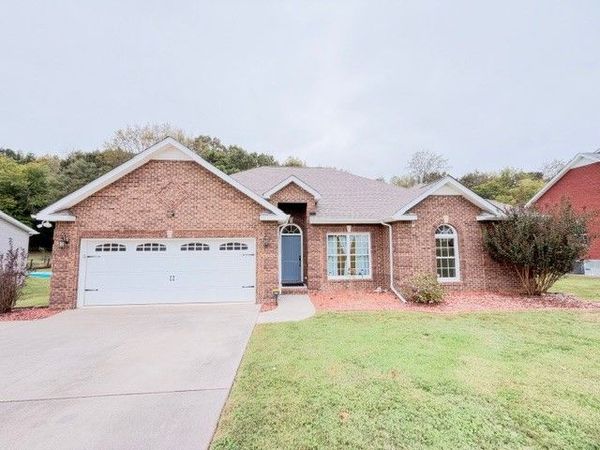 29 Rebecca Ln E, Estill Springs, TN 37330