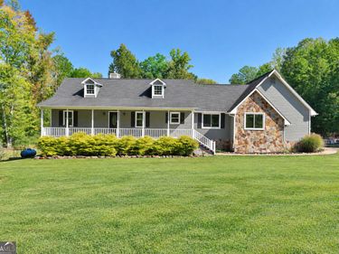 279 W Plantation Drive, Newnan, GA 30263