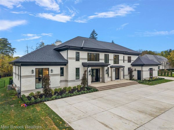 5560 Franklin Road, Bloomfield Township, Mi 48301