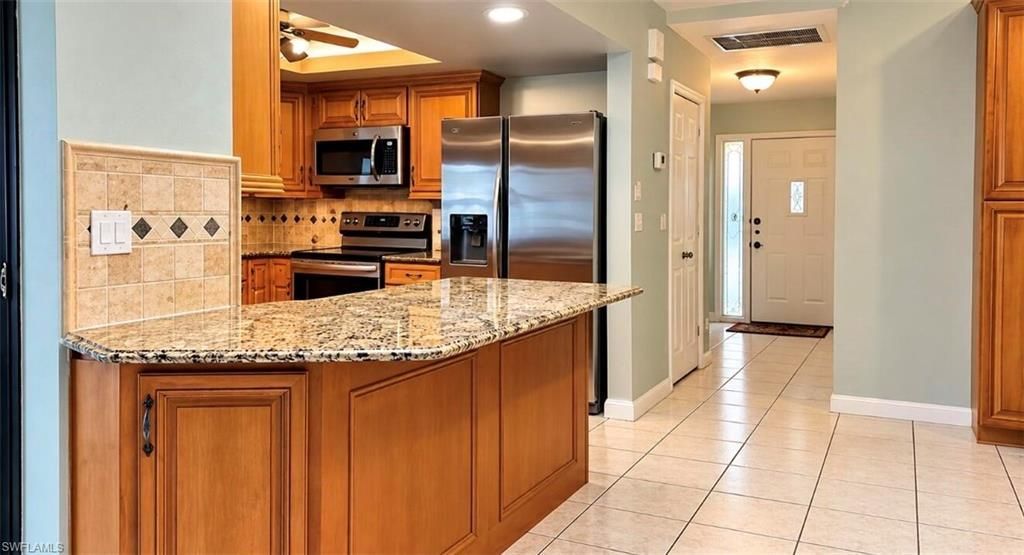5214 Willow Ct, Cape Coral, FL 33904 Photo