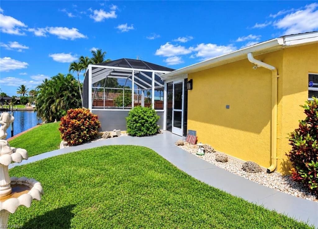 5214 Willow Ct, Cape Coral, FL 33904 Photo