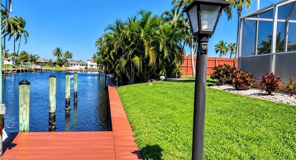 5214 Willow Ct, Cape Coral, FL 33904 Photo
