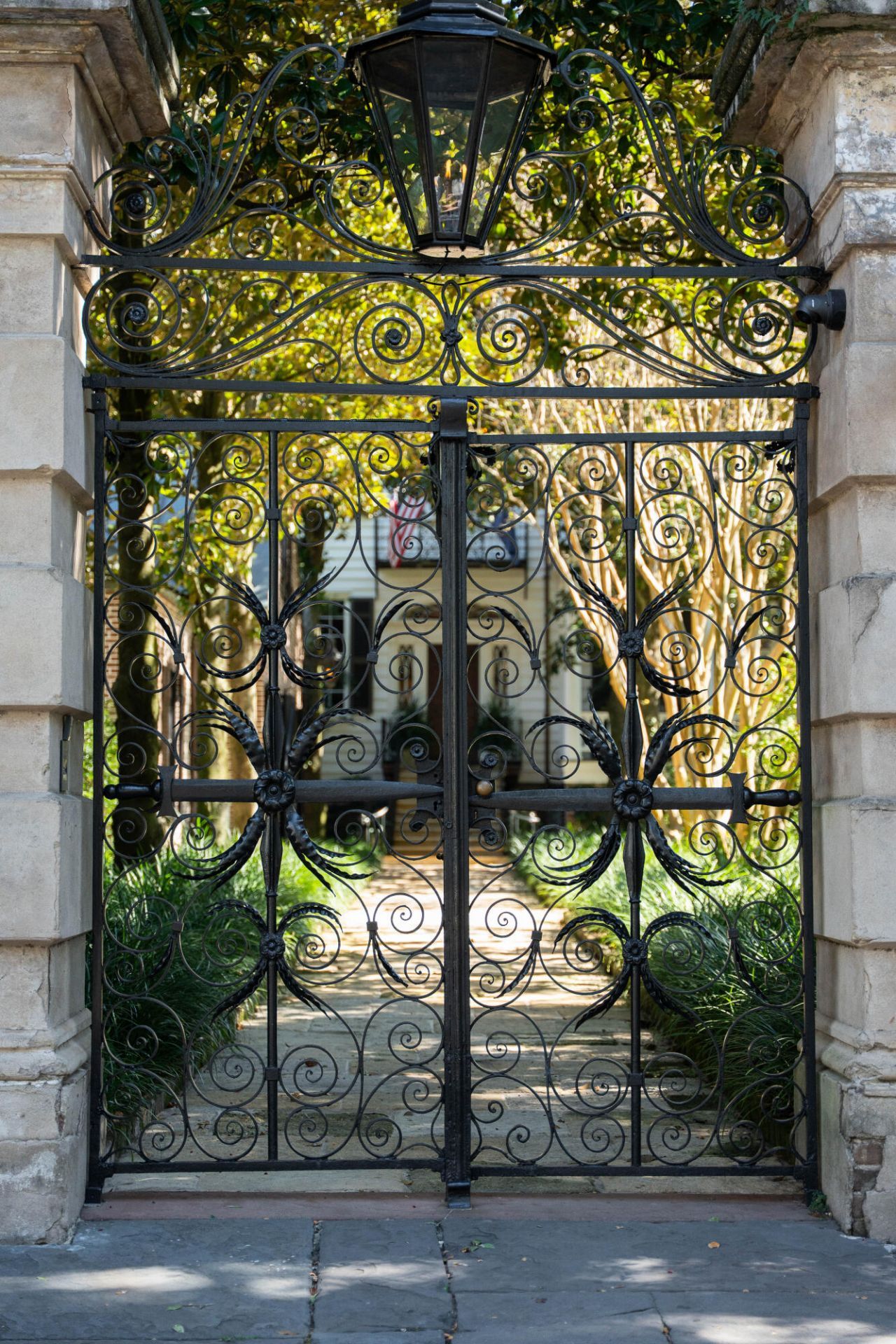 32 Legare Street Photo 4