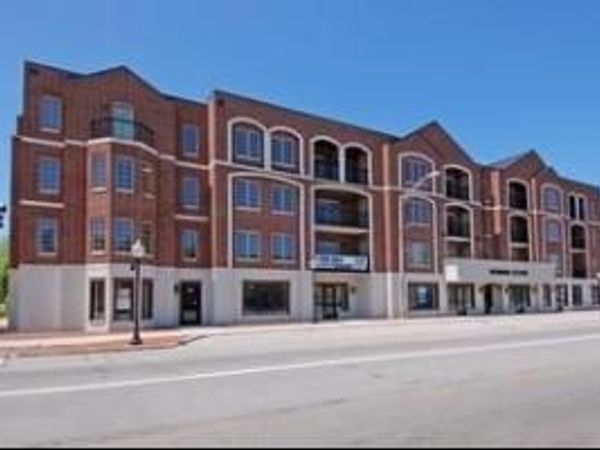 36 S Cass Avenue , Unit 3B, Westmont, IL 60559