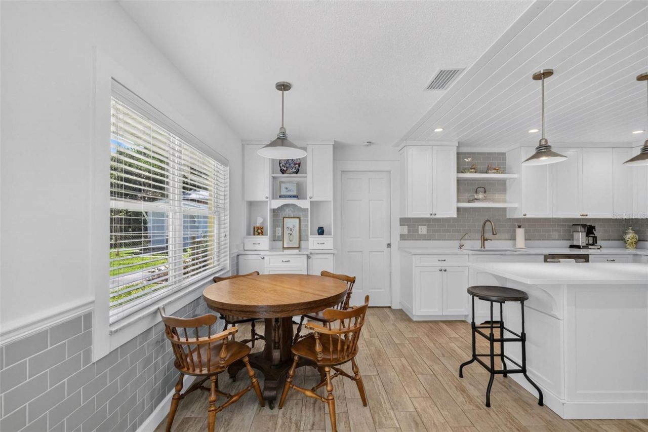 1307 La Salida Way, Leesburg, FL 34748 Photo