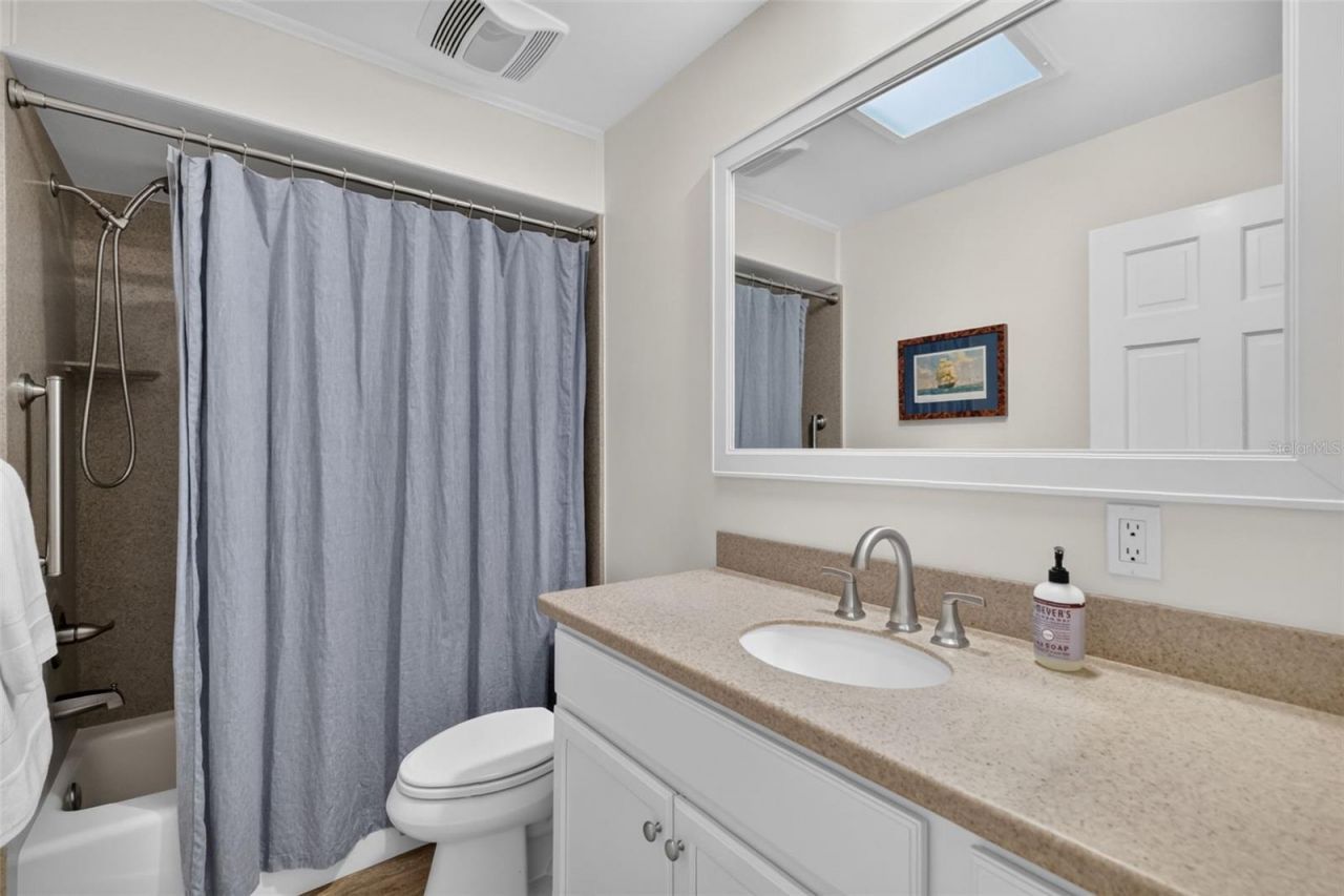 1307 La Salida Way, Leesburg, FL 34748 Photo