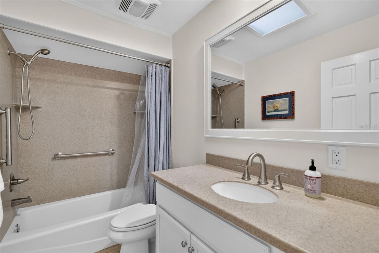 1307 La Salida Way, Leesburg, FL 34748 Photo