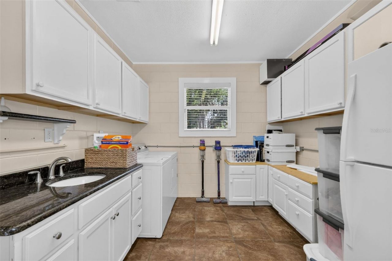 1307 La Salida Way, Leesburg, FL 34748 Photo