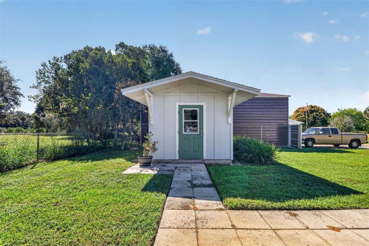 1307 La Salida Way, Leesburg, FL 34748 Photo