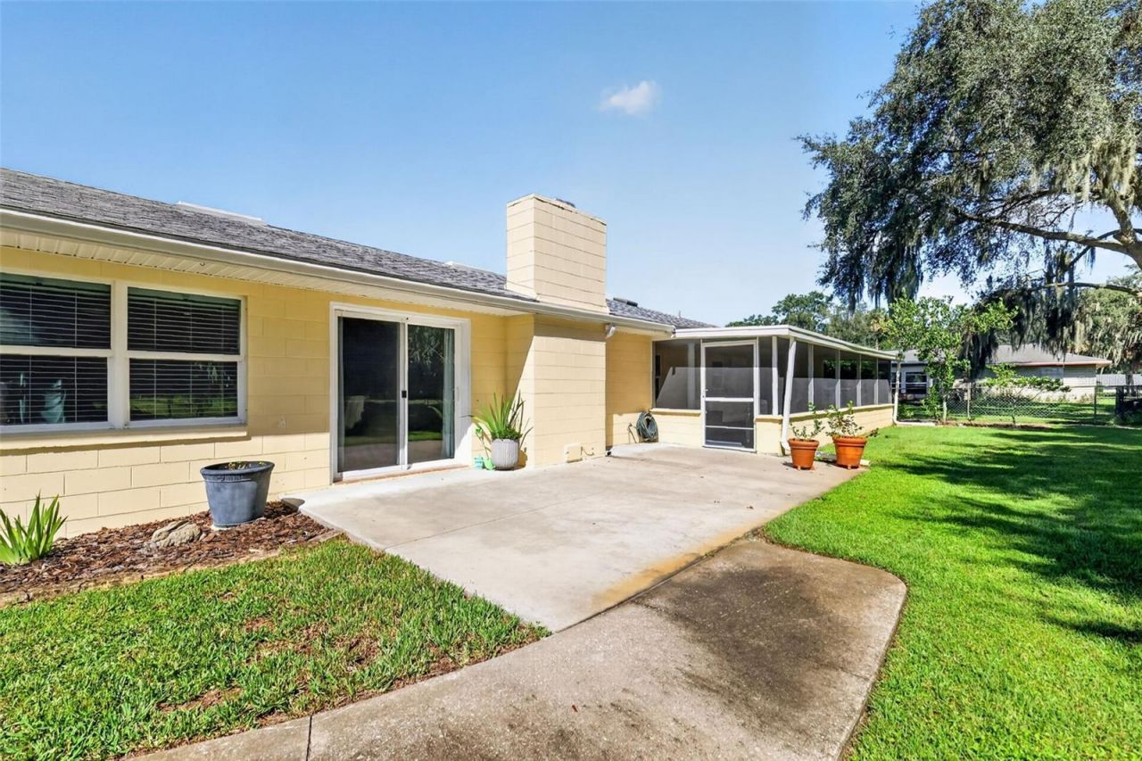 1307 La Salida Way, Leesburg, FL 34748 Photo
