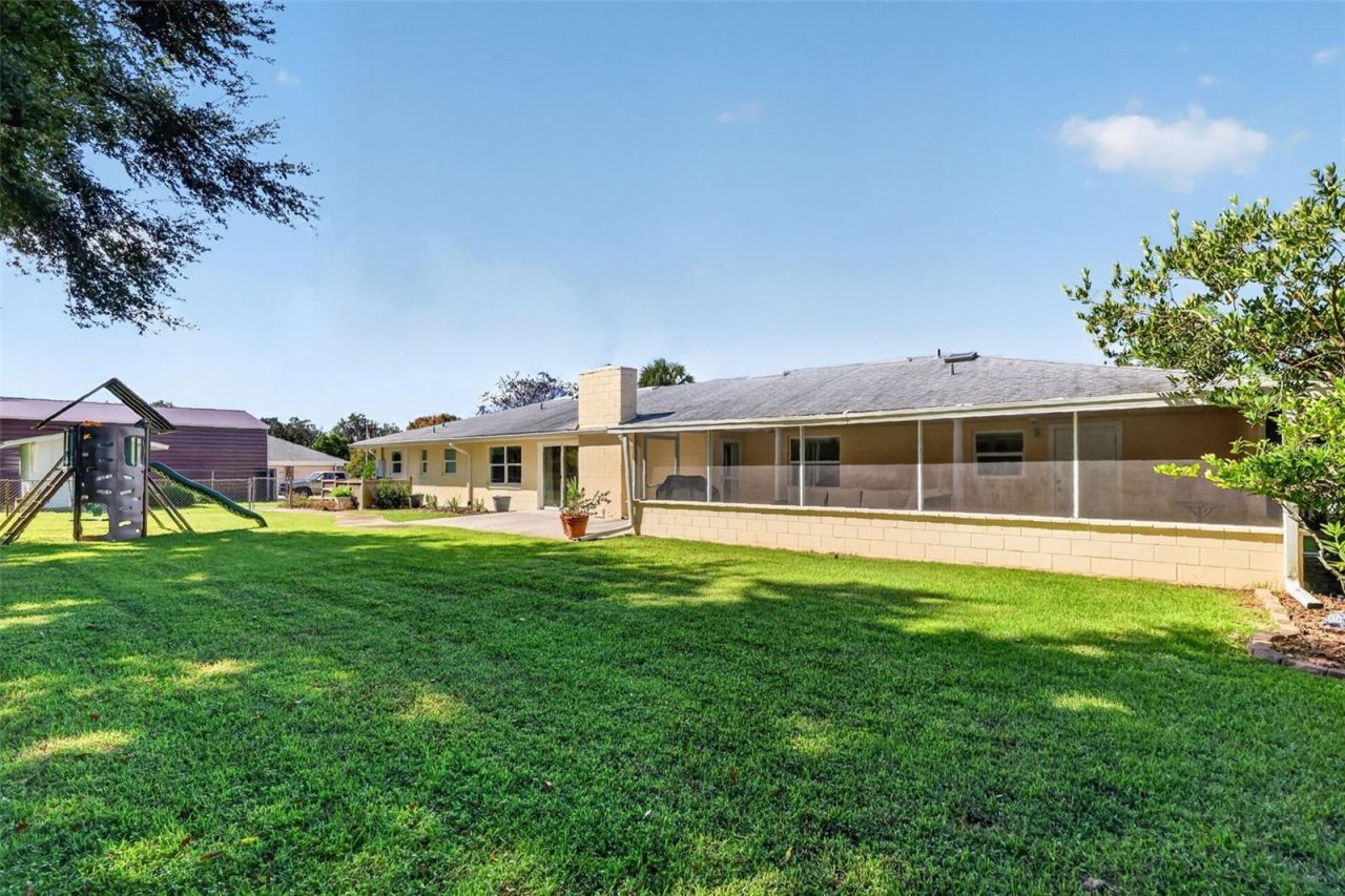 1307 La Salida Way, Leesburg, FL 34748 Photo