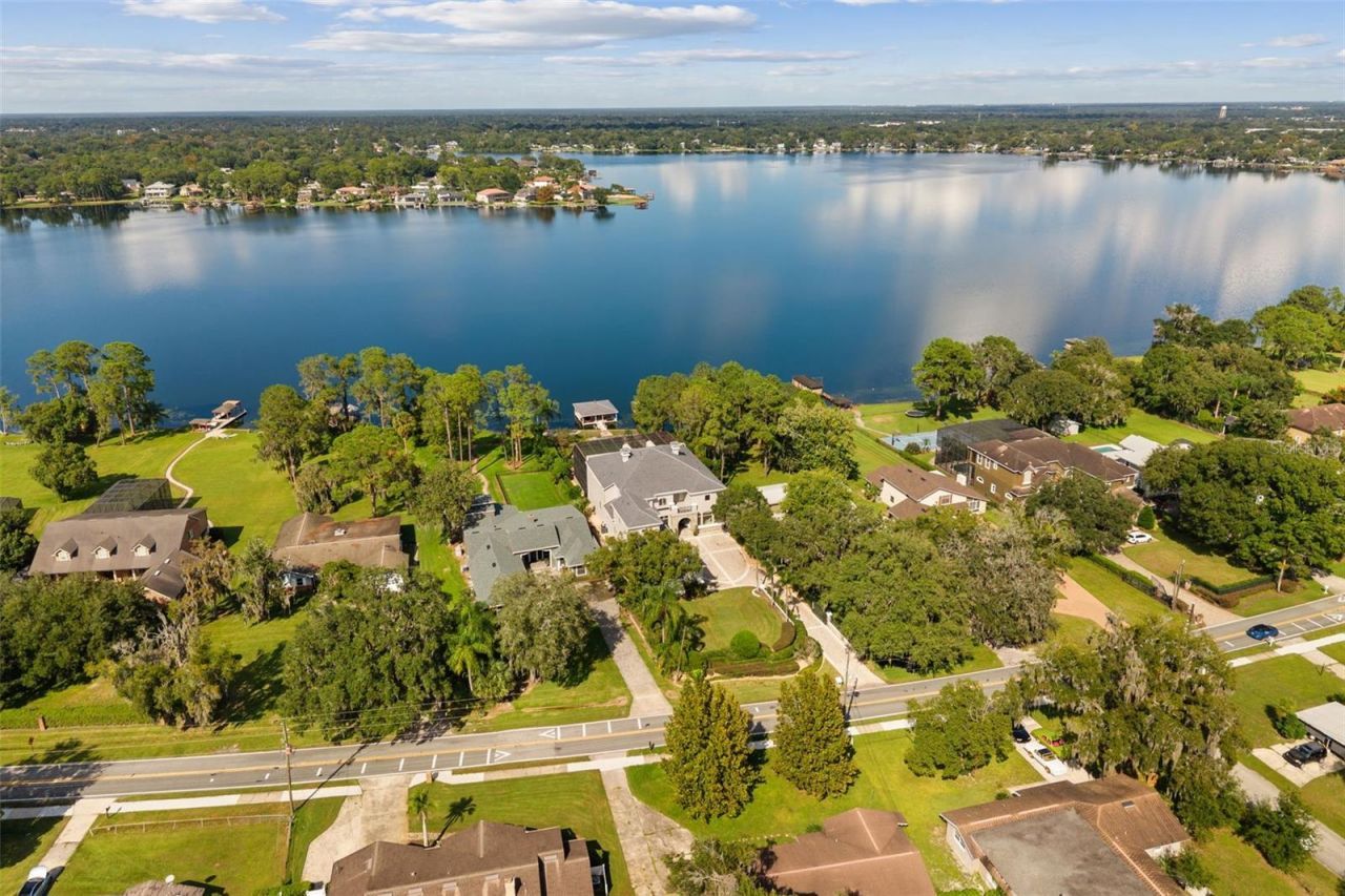 6091 Linneal Beach Drive, Apopka, FL 32703 Photo