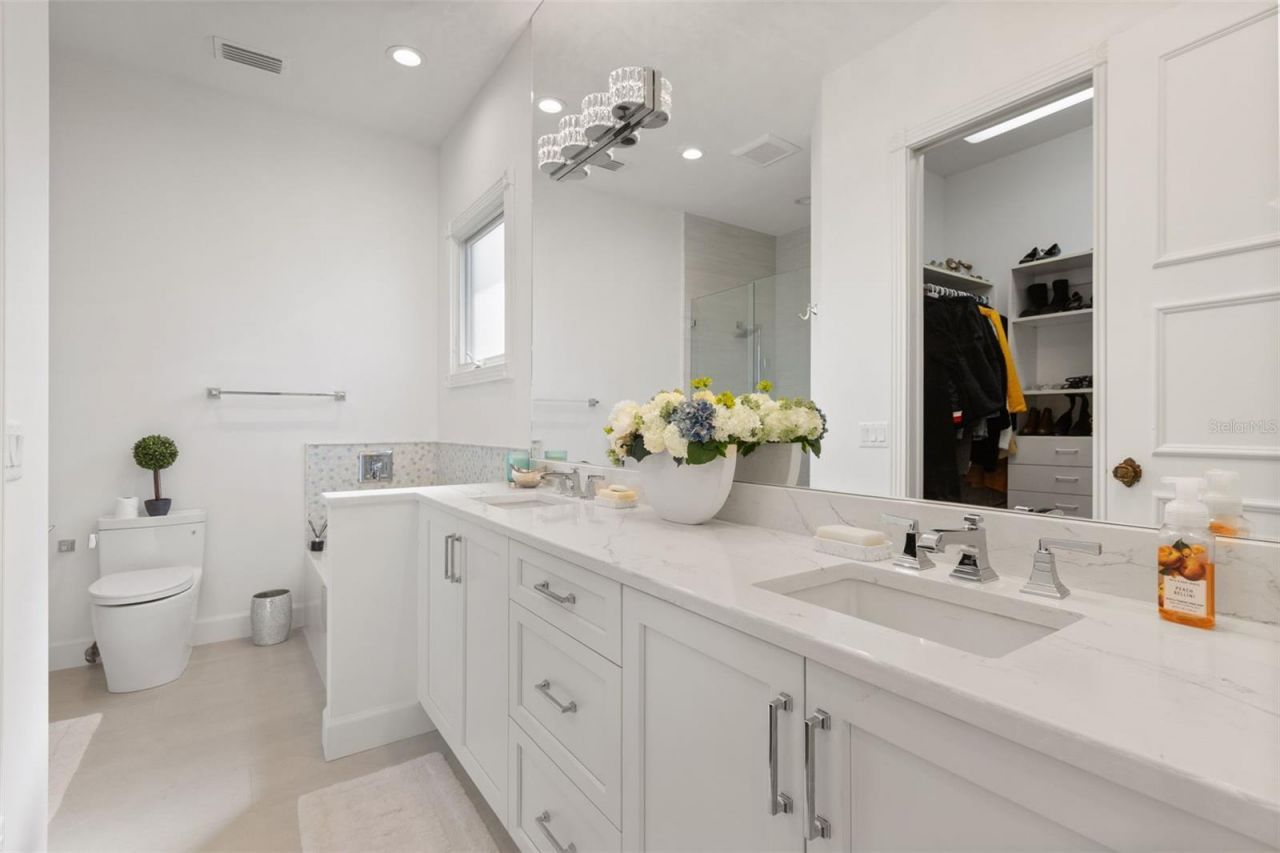 6091 Linneal Beach Drive, Apopka, FL 32703 Photo