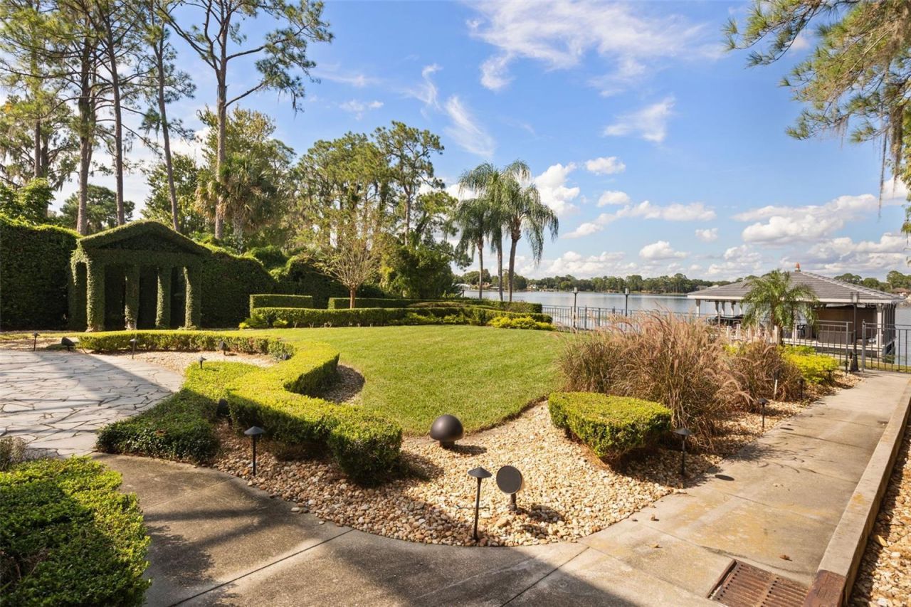 6091 Linneal Beach Drive, Apopka, FL 32703 Photo