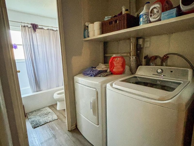 613 W William Street , Delaware, OH 43015 Photo 12