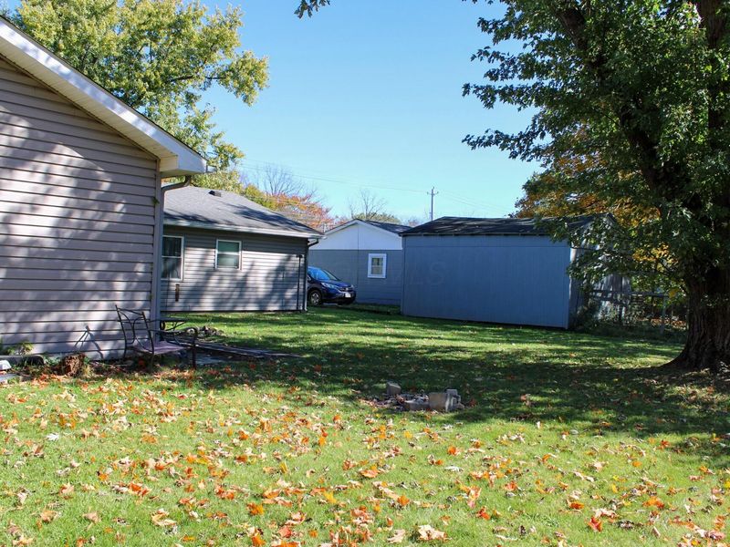 613 W William Street , Delaware, OH 43015 Photo 2