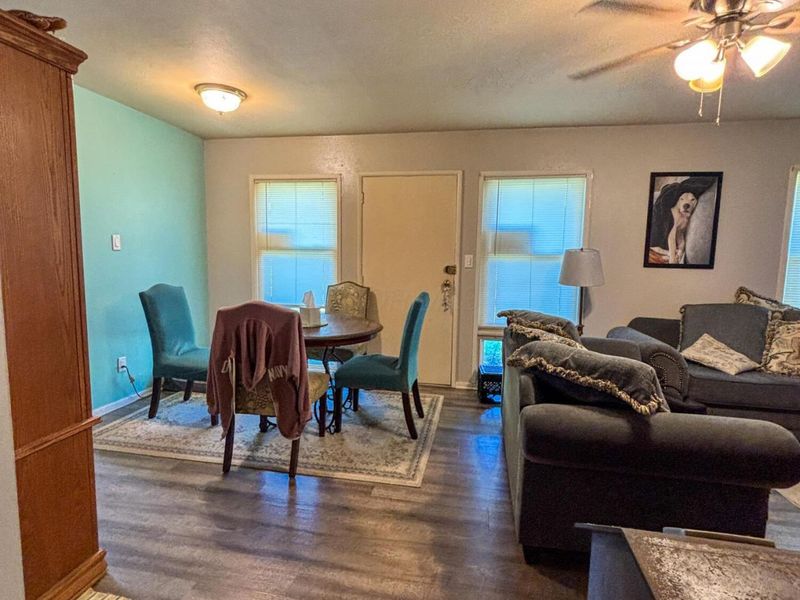 613 W William Street , Delaware, OH 43015 Photo 8
