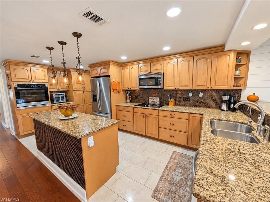 113 Audubon Rd, Naples, FL 34114 Photo