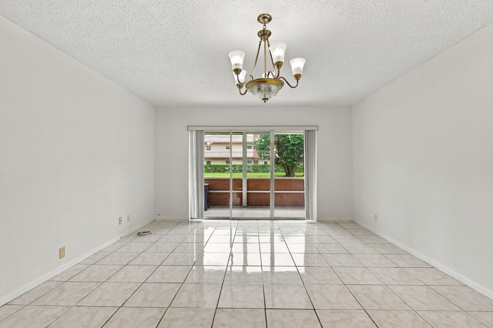 705 Lori Drive, Unit 102, Palm Springs, FL 33461 Photo