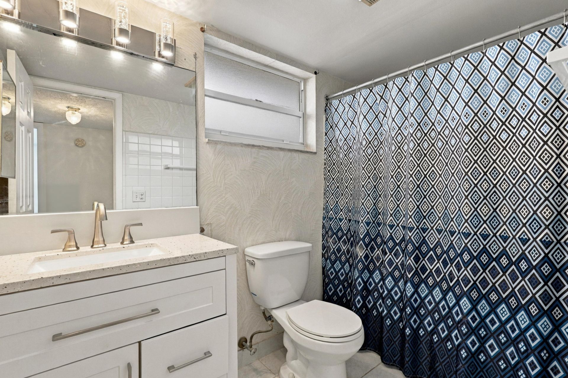 705 Lori Drive, Unit 102, Palm Springs, FL 33461 Photo