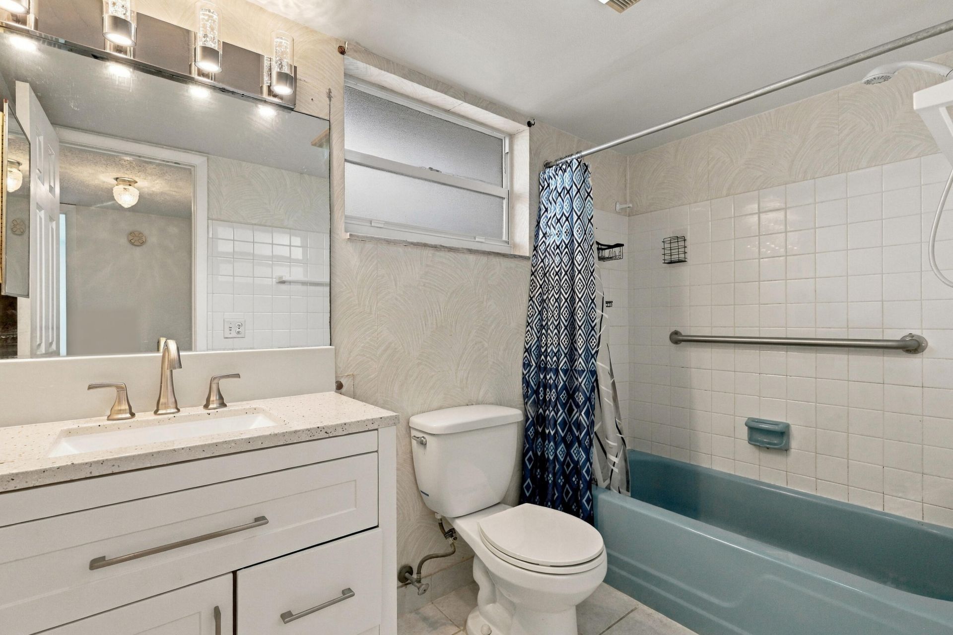 705 Lori Drive, Unit 102, Palm Springs, FL 33461 Photo