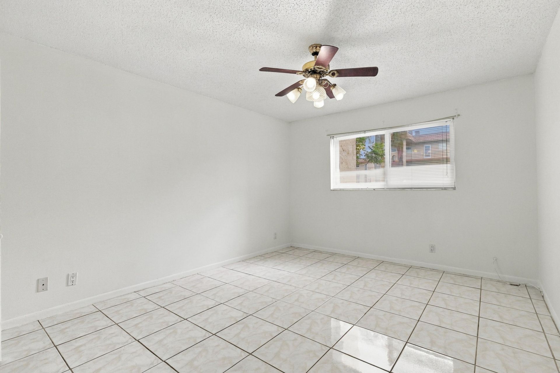 705 Lori Drive, Unit 102, Palm Springs, FL 33461 Photo