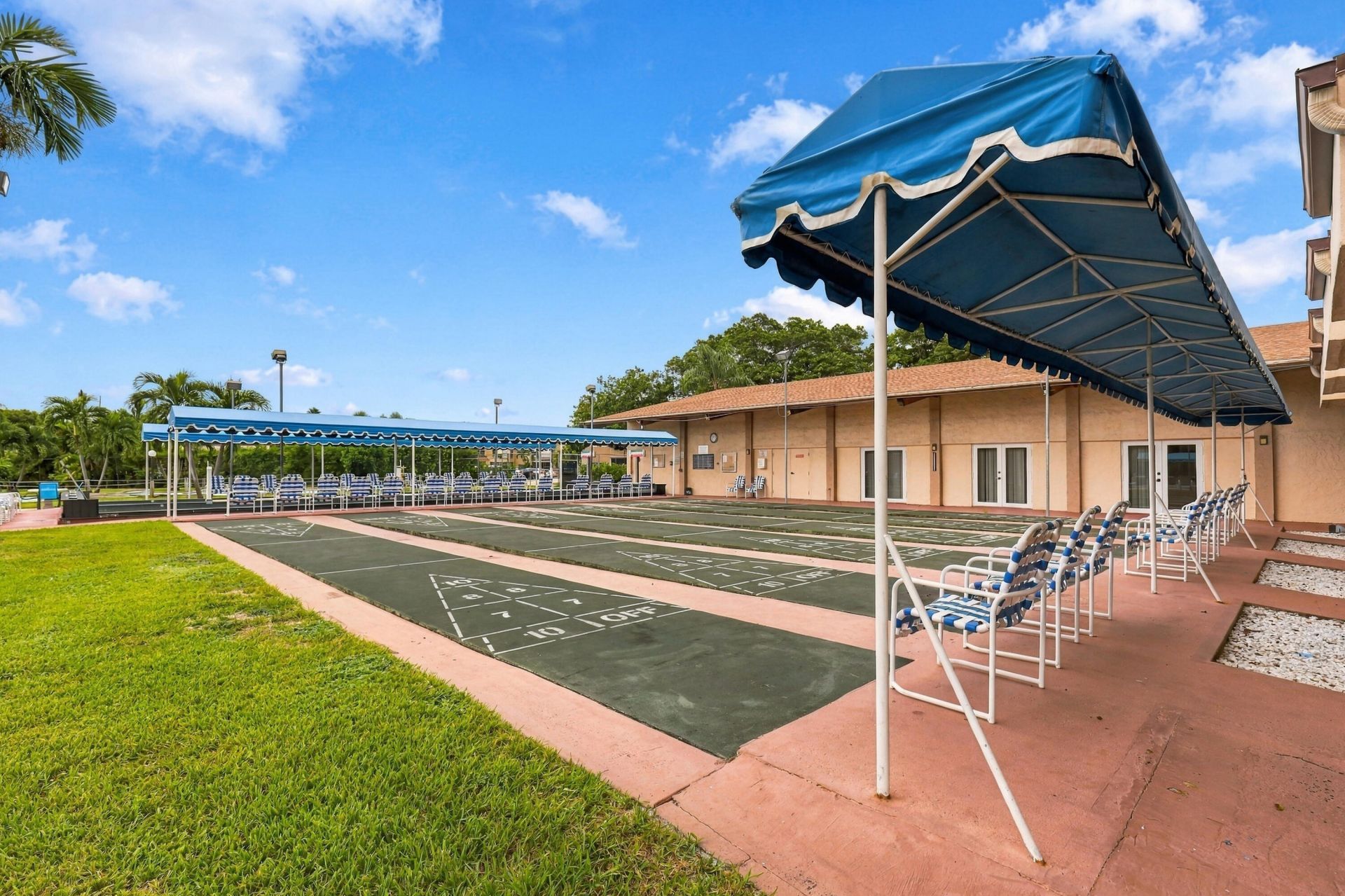 705 Lori Drive, Unit 102, Palm Springs, FL 33461 Photo