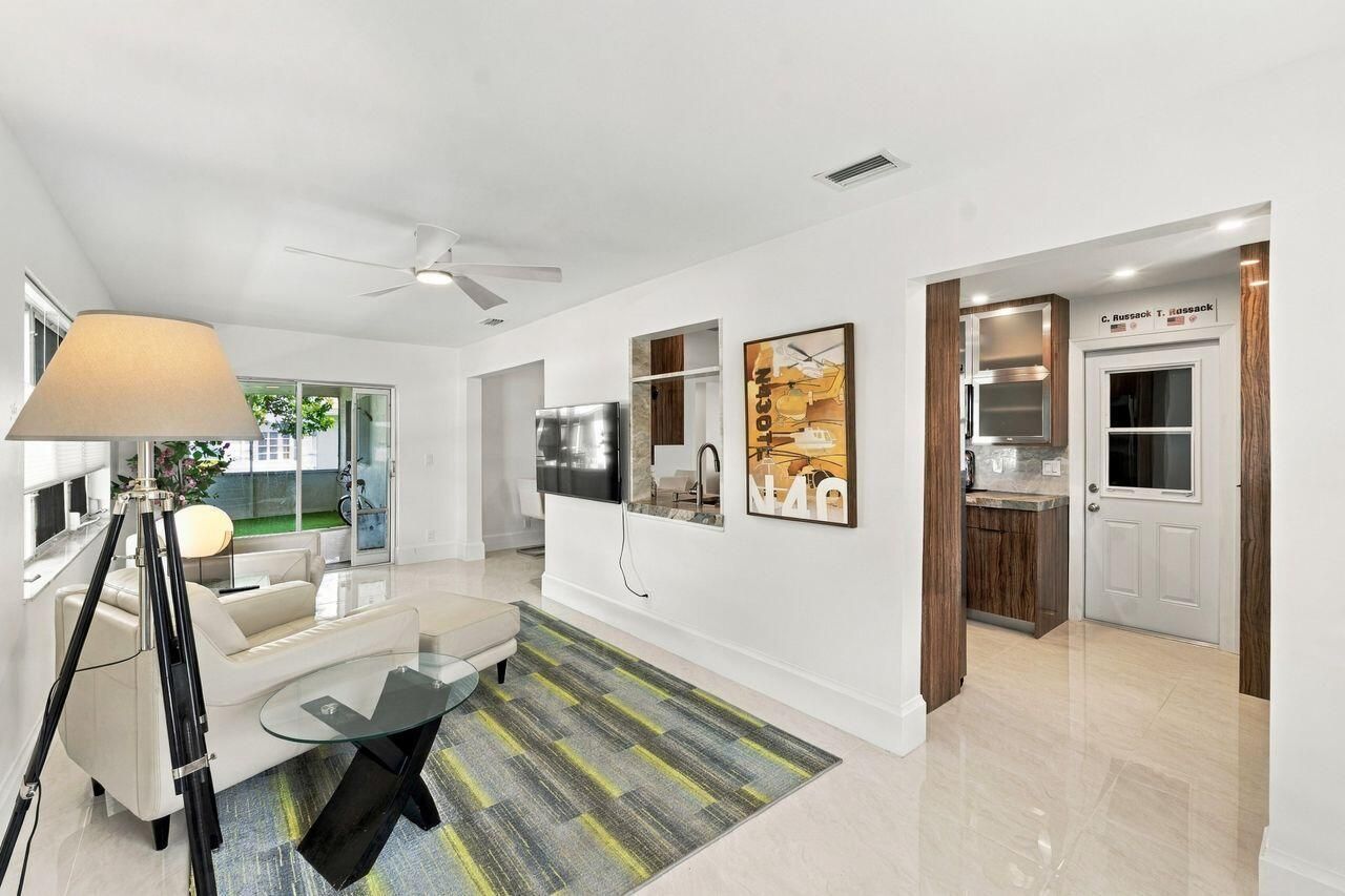 2021 SW 18th Drive, Boynton Beach, FL 33426 Photo