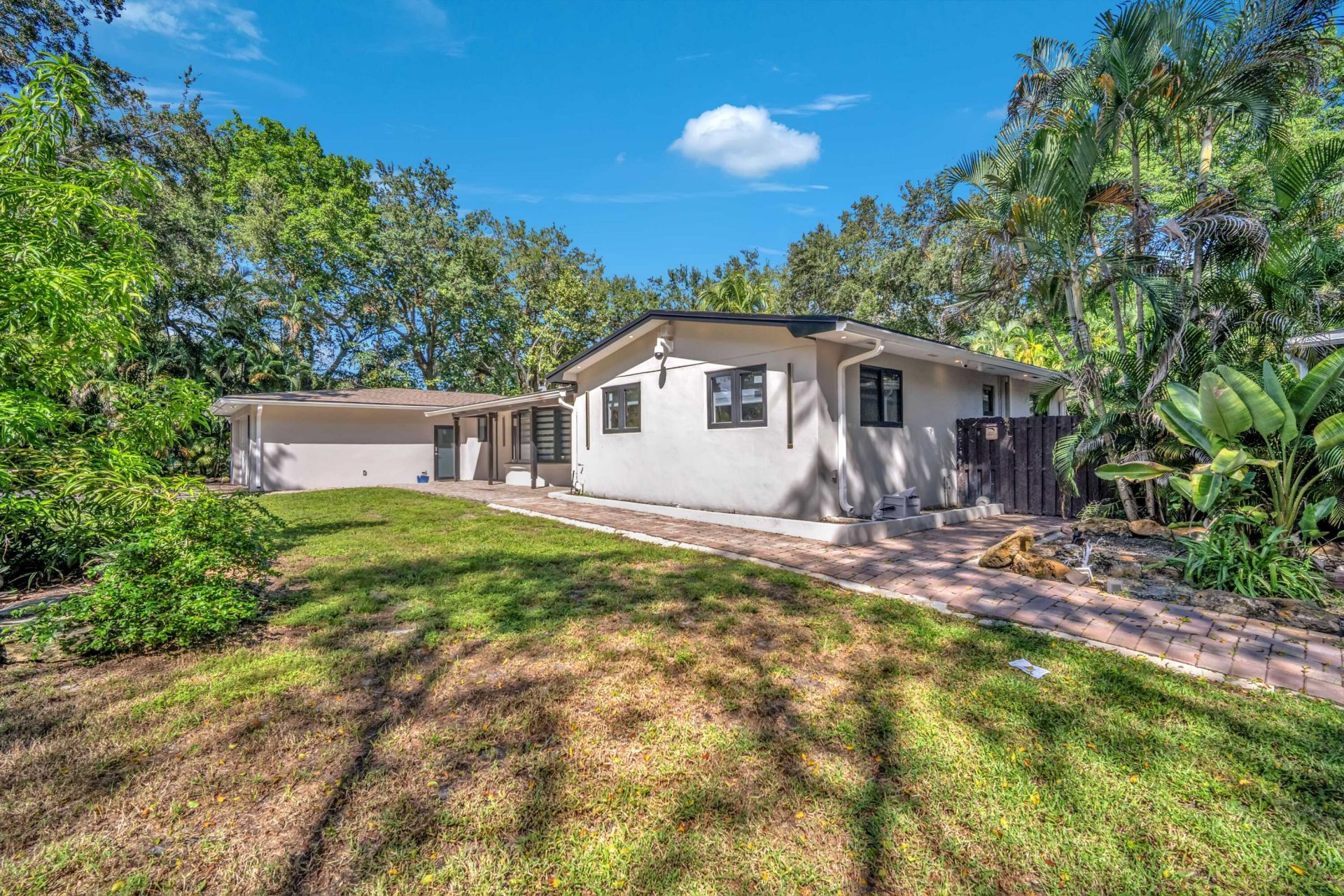 5951 SW 32nd Terrace, Fort Lauderdale, FL 33312 Photo