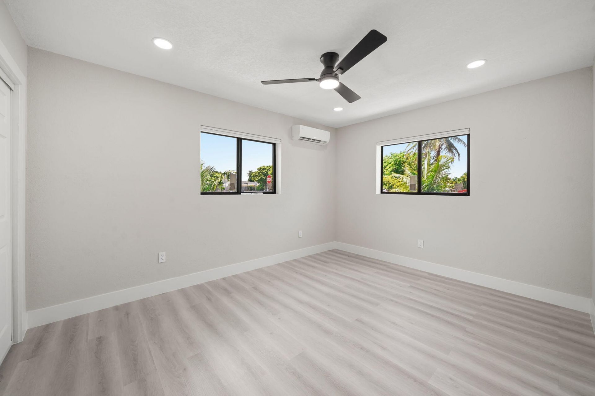 1944 NE 2nd Avenue, Pompano Beach, FL 33060 Photo