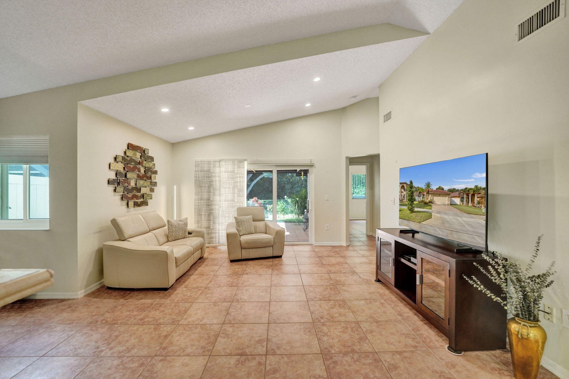 226 SW 206th Avenue, Pembroke Pines, FL 33029 Photo