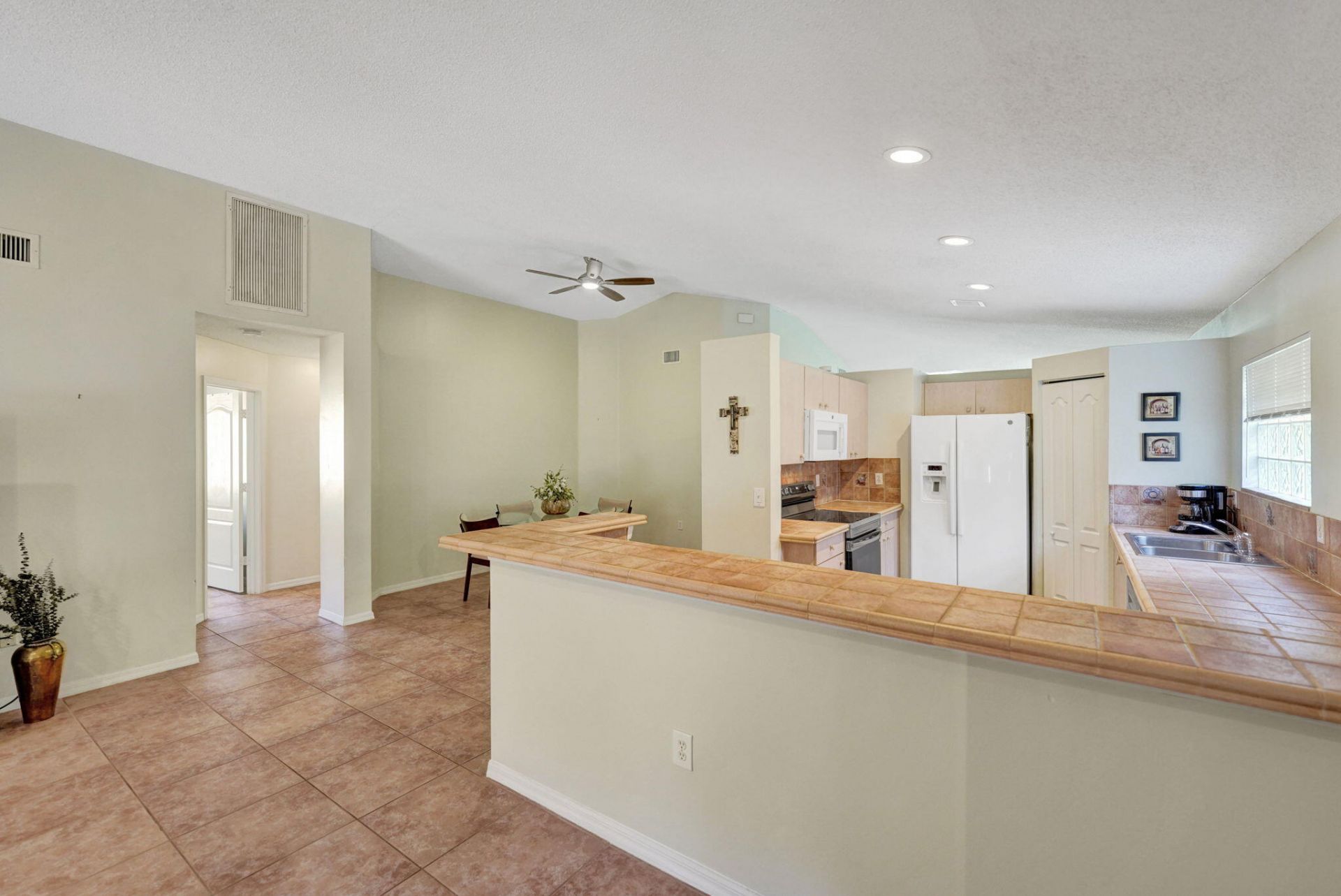 226 SW 206th Avenue, Pembroke Pines, FL 33029 Photo