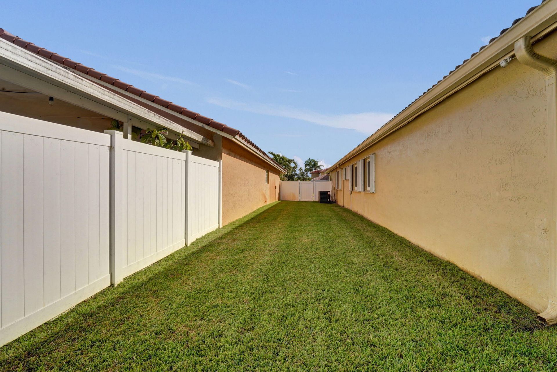 226 SW 206th Avenue, Pembroke Pines, FL 33029 Photo