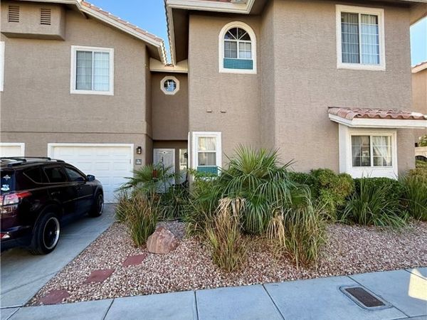 9295 Scenic Mountain Lane , Las Vegas, NV 89117