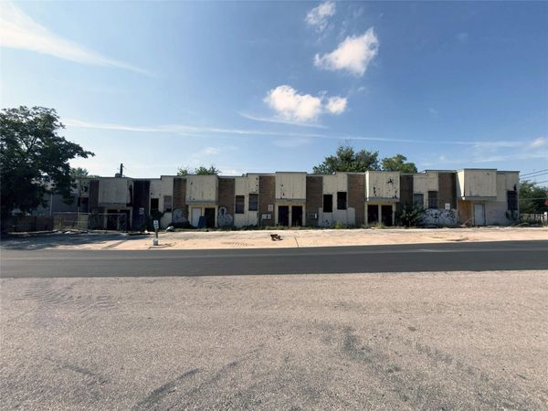 2901 Sweeney LN, Austin, TX 78723