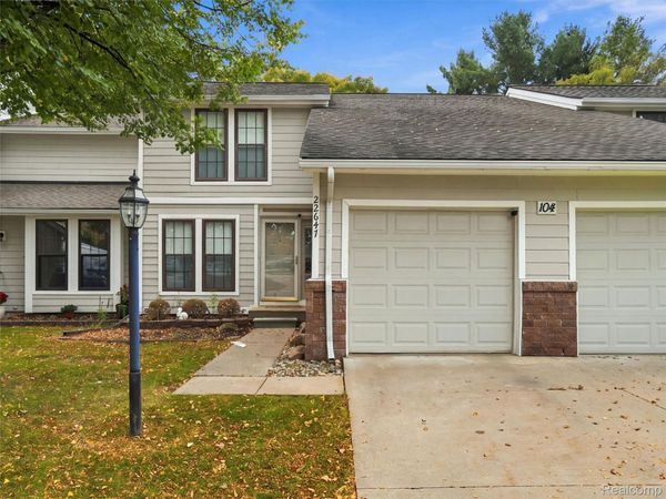22647 Cranbrooke Drive , Novi, Mi 48375