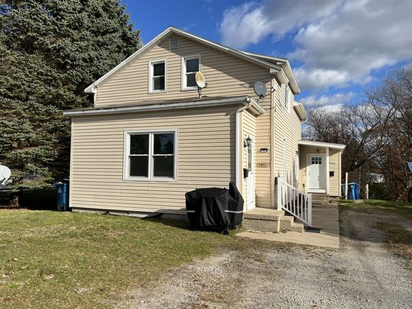 1011 Robinson Street, Unit 1/2, Manistee, MI 49660