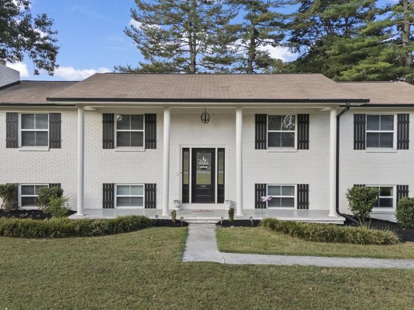7533 Oaken Drive , Knoxville, TN 37938
